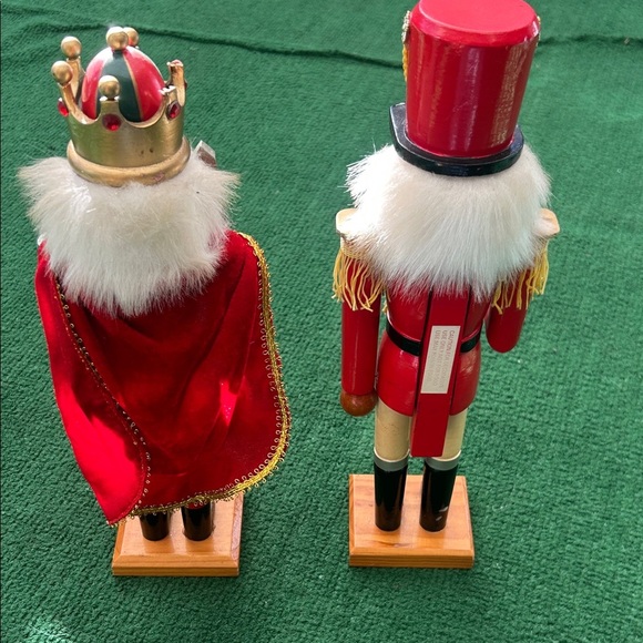 Festive Nutcracker Soldier Duo - Red and Green! Bundle of 2! Classic - Picture 7 of 11